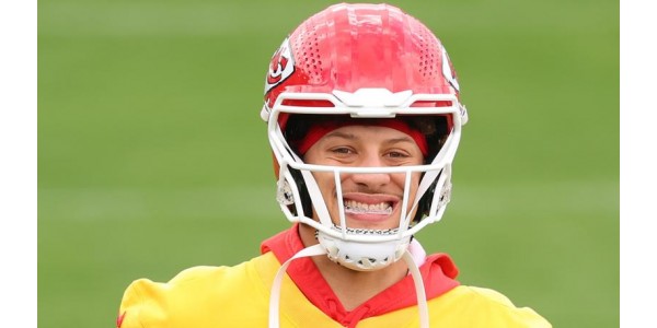 Patrick Mahomes tröjaförsäljning ökar igen Patrick Mahomes tröjaförsäljning ökar igen